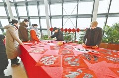 博物馆里过大年｜“福”字到 写春联 博物馆里迎新年