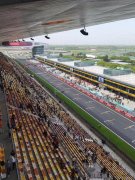 F1中国大奖赛开赛 新老车手共同体验全新赛道